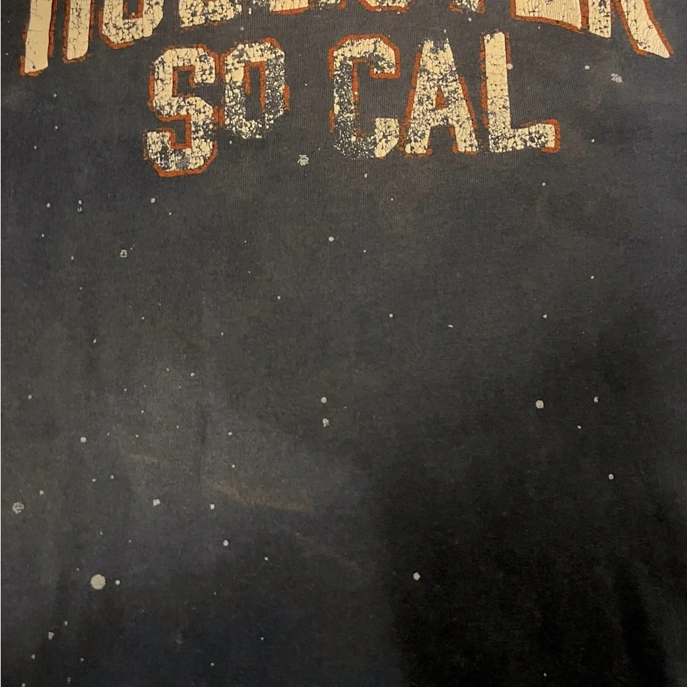 Hollister men’s distressed graphic TShirt - Picture 5 of 14